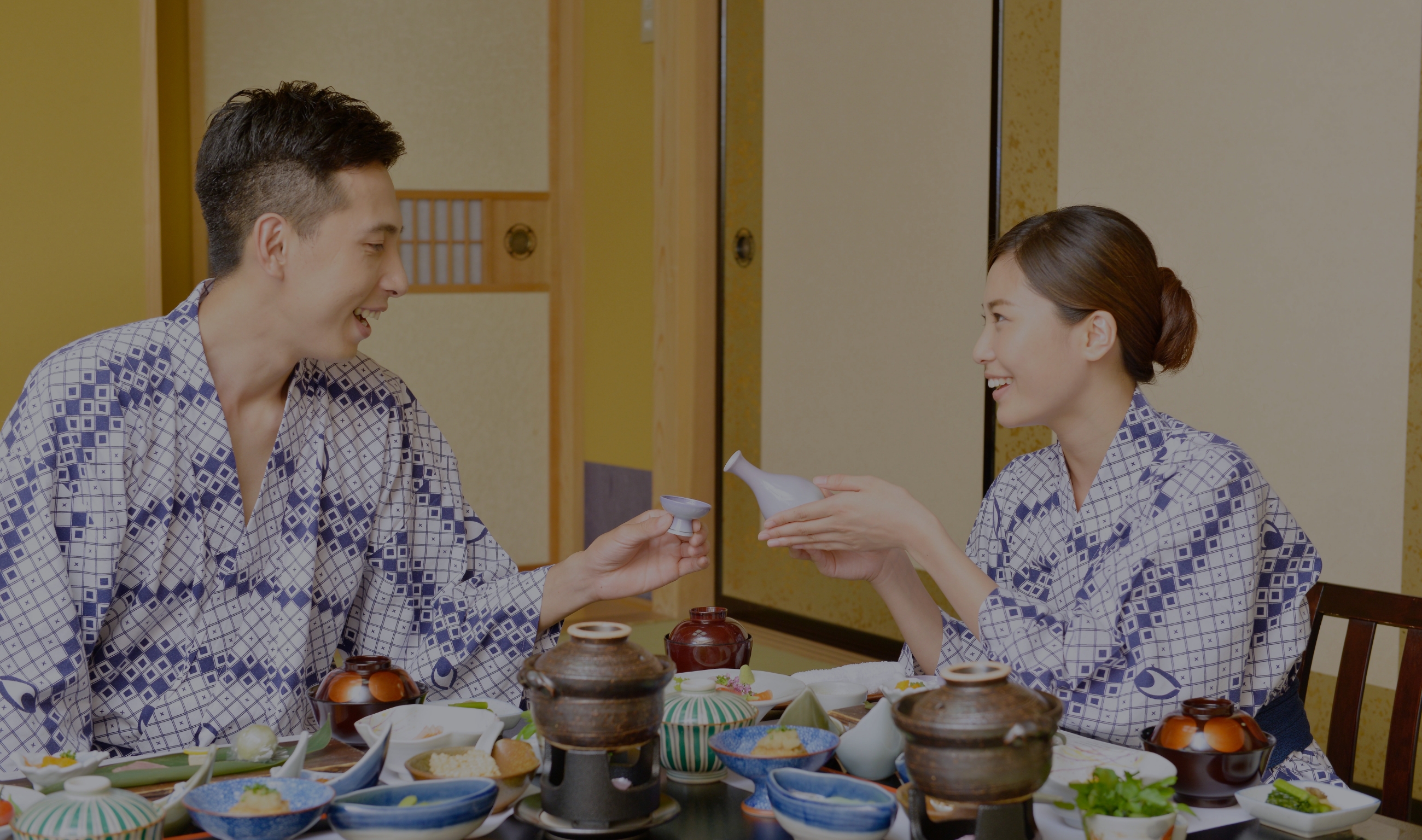 お客様のお名前を液晶ディスプレイ上に表示できるとどろく行燈